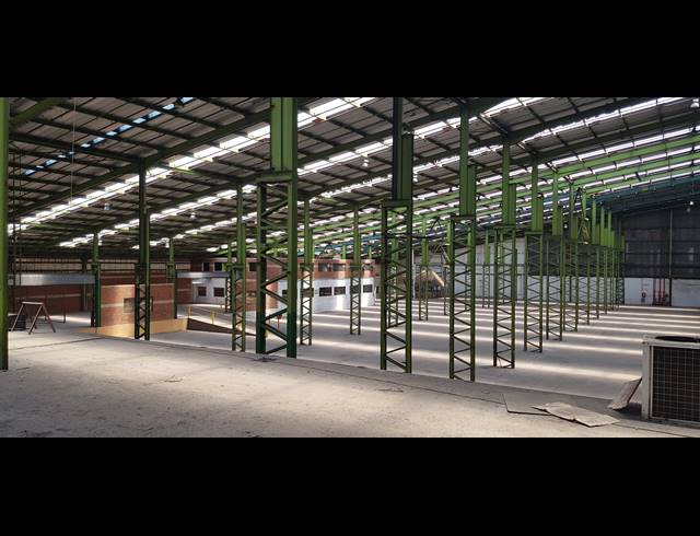 19,096M² FACTORY FOR SALE IN ANDERBOLT
